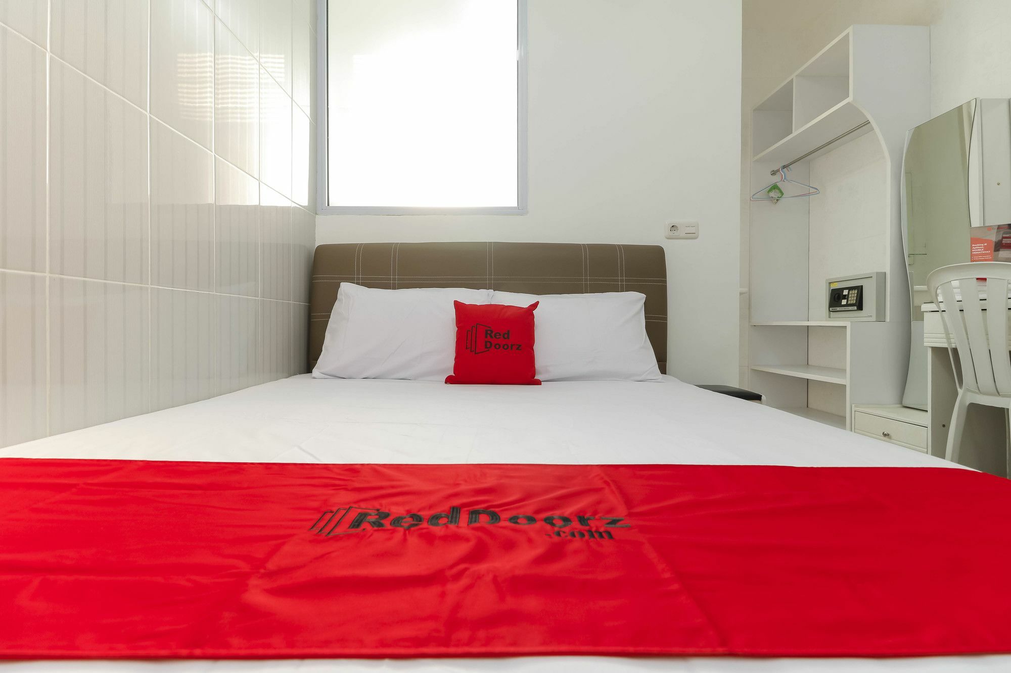 Reddoorz Near Nagoya Hill 2* Batam