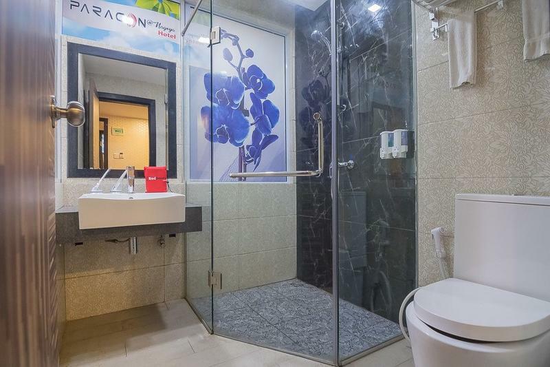 Rumah tetamu Reddoorz Near Nagoya Hill 2*